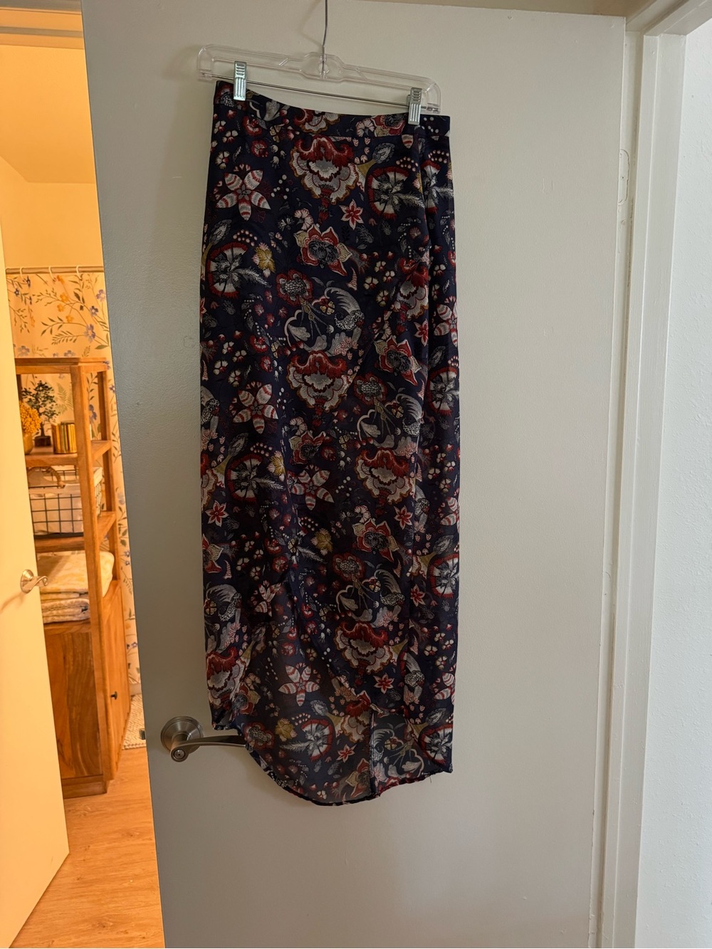 Women's Navy Floral high-low Midi Skirt